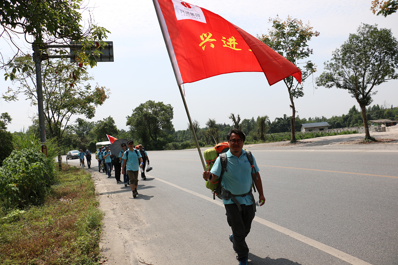 行进路中（3）_副本.jpg